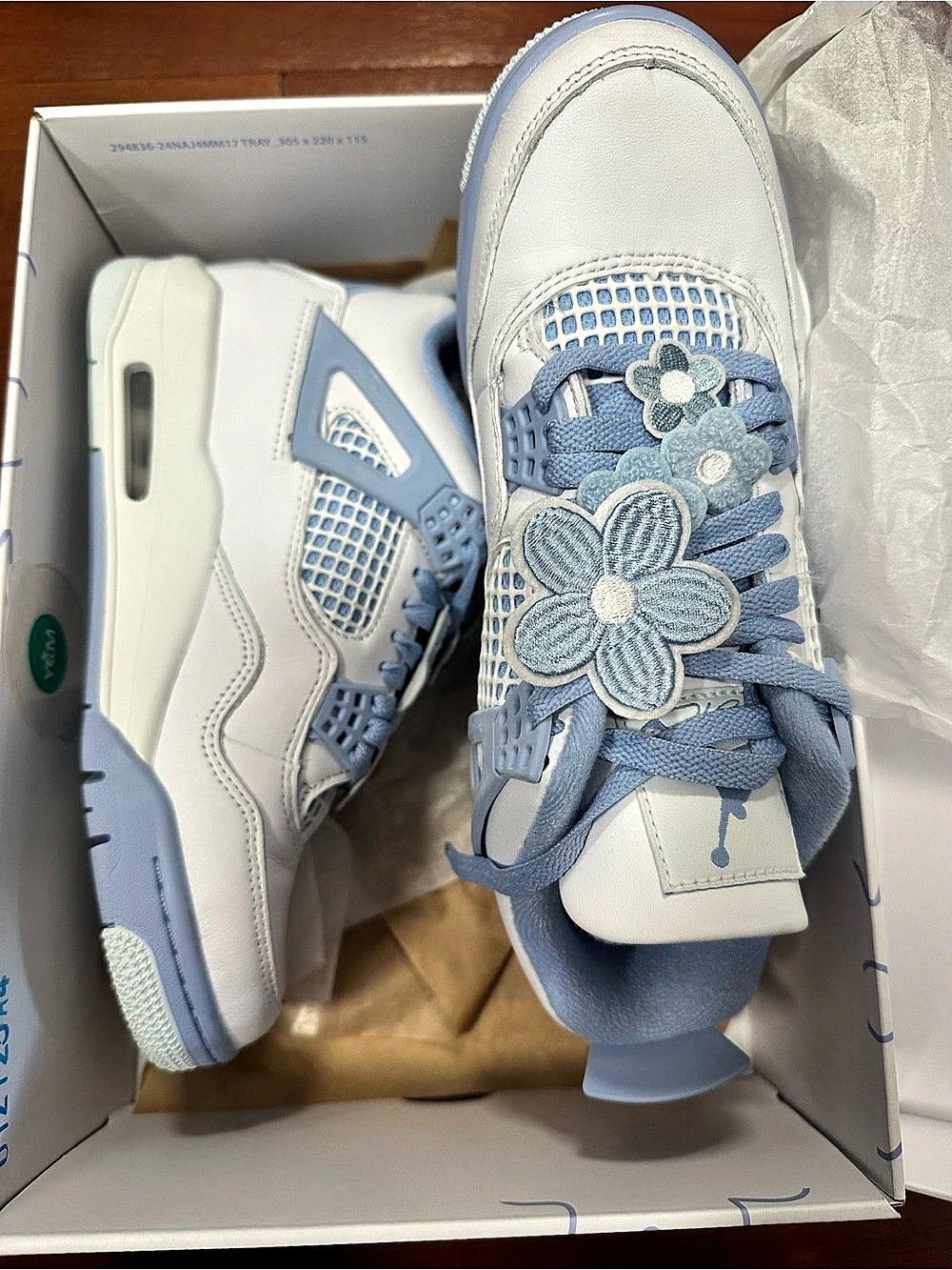Nike Air Jordan 4 Retro White & Blue US 7.5 NWT